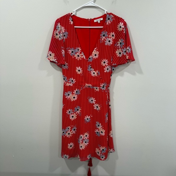 Madewell Button-Wrap Dress in Daisy Society Retro Stripe Lipstick Red Size 8 EUC - Picture 3 of 11